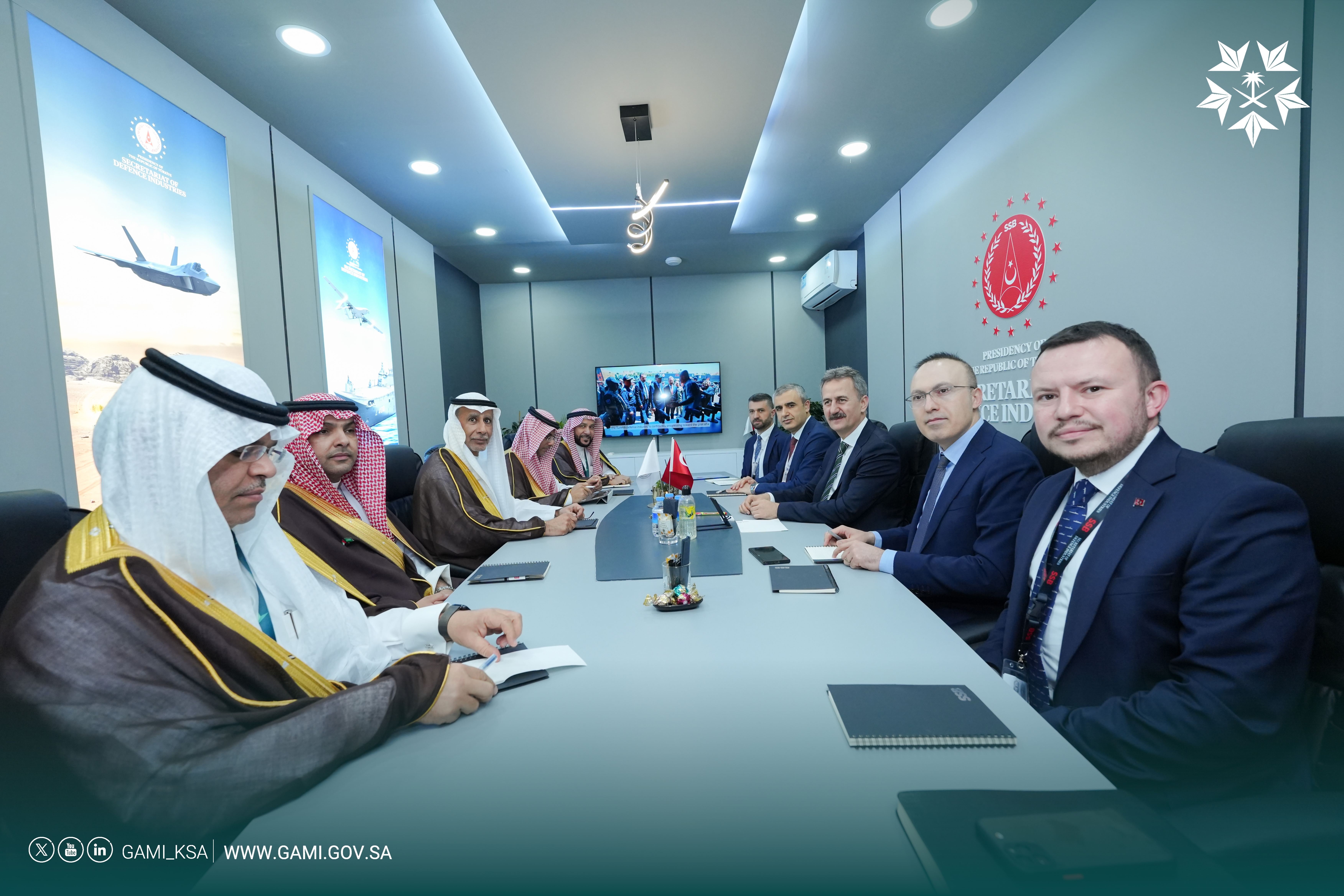 آيدكس2025